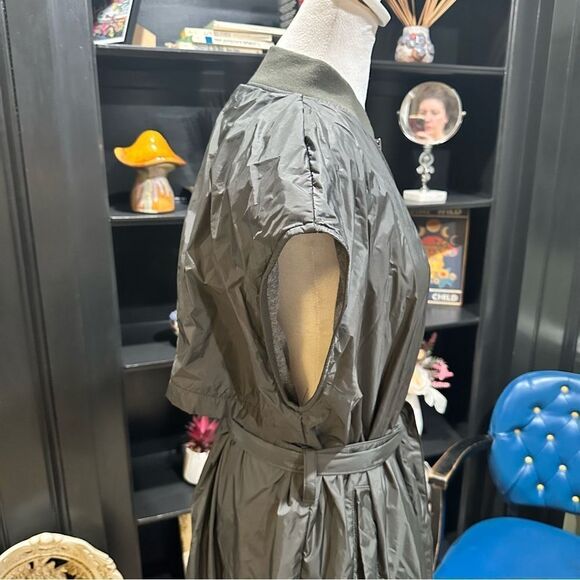 Liberzen Green Full Zip Mini Dress Size 6 NWOT - Picture 8 of 16